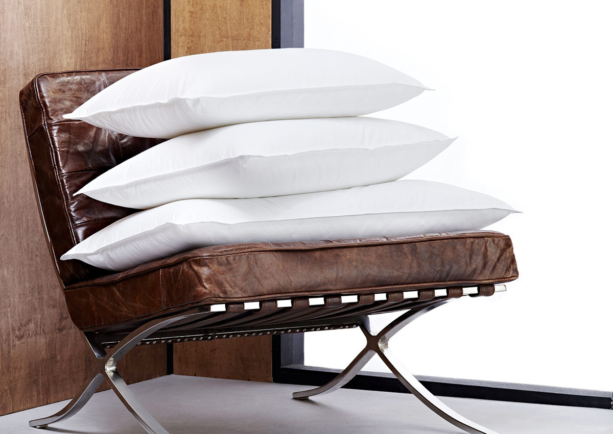 Almohada de plumón y plumas, Hágase con la exclusiva colección para el  hogar de Luxury Collection Hotels
